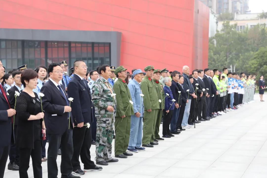 正在上传...
