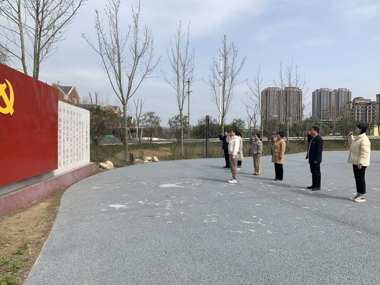 正在上传...