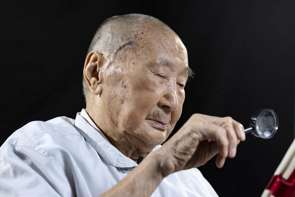 正在上传...