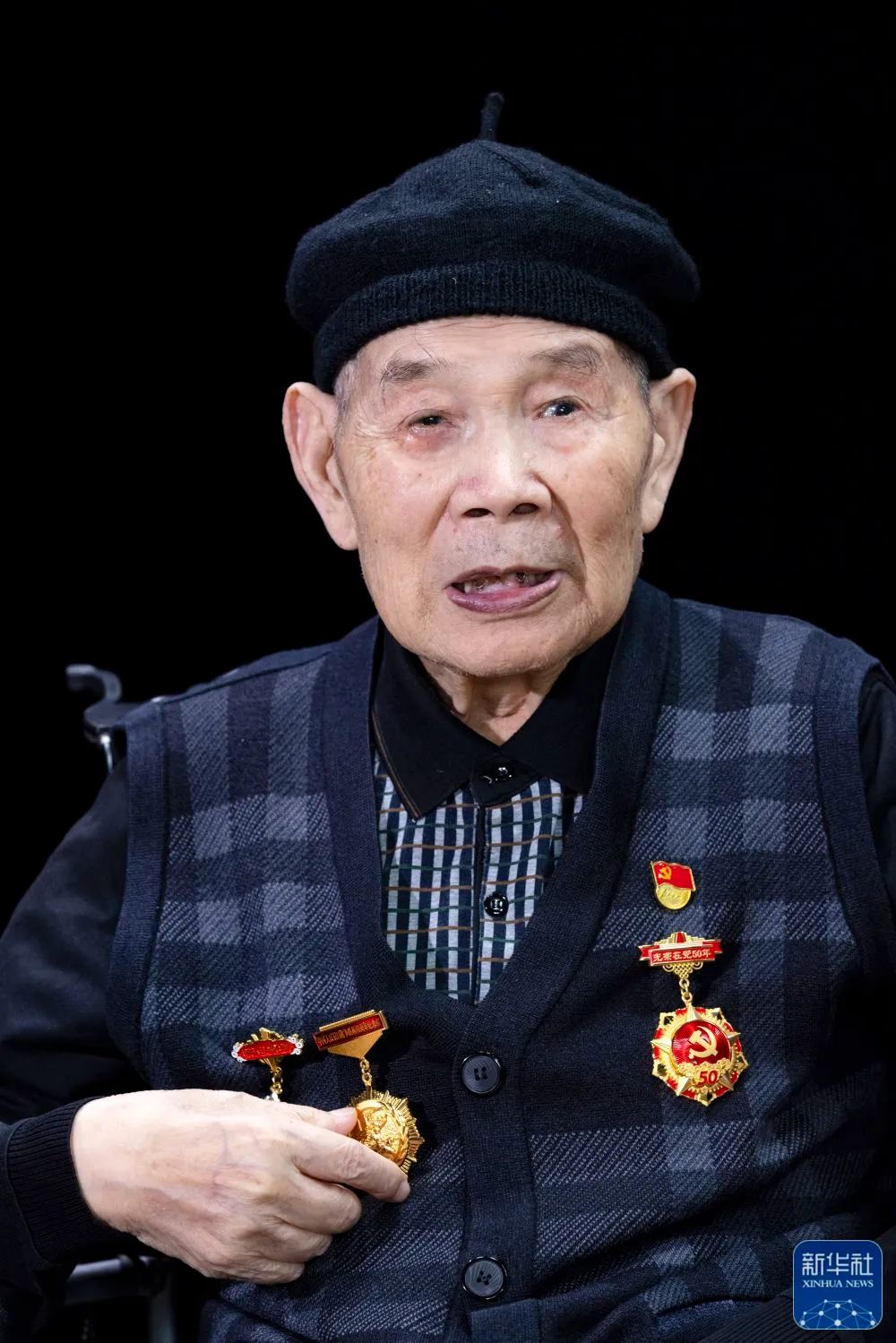 正在上传...