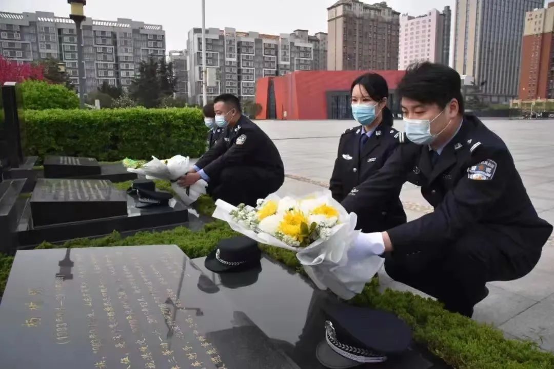 正在上传...