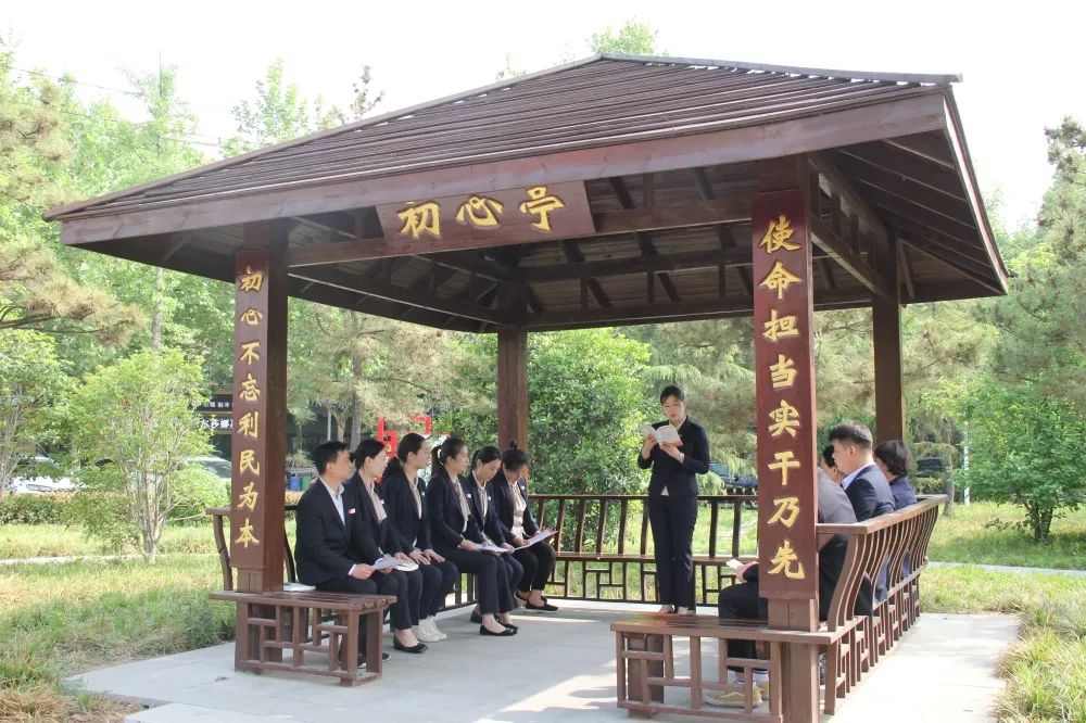 正在上传...