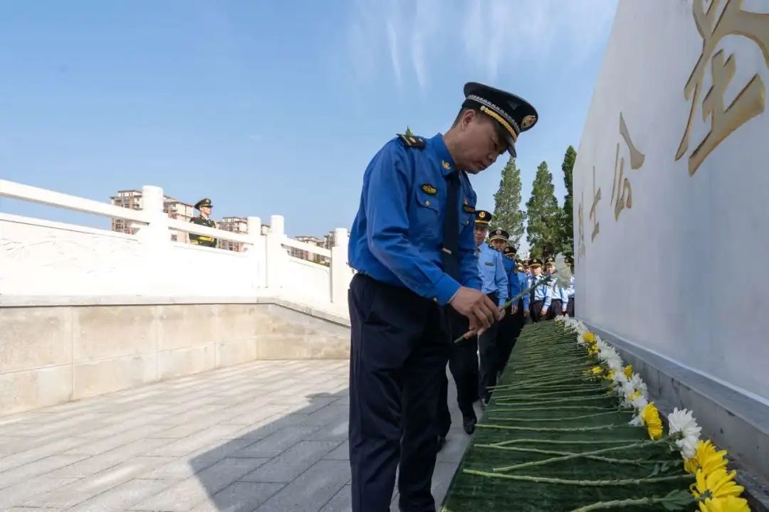 正在上传...