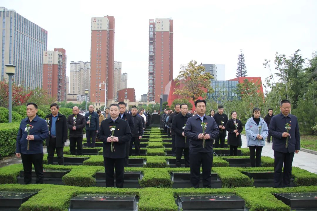 正在上传...