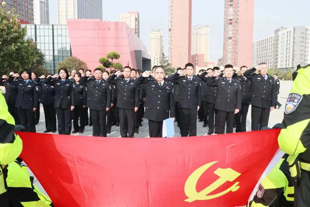 正在上传...