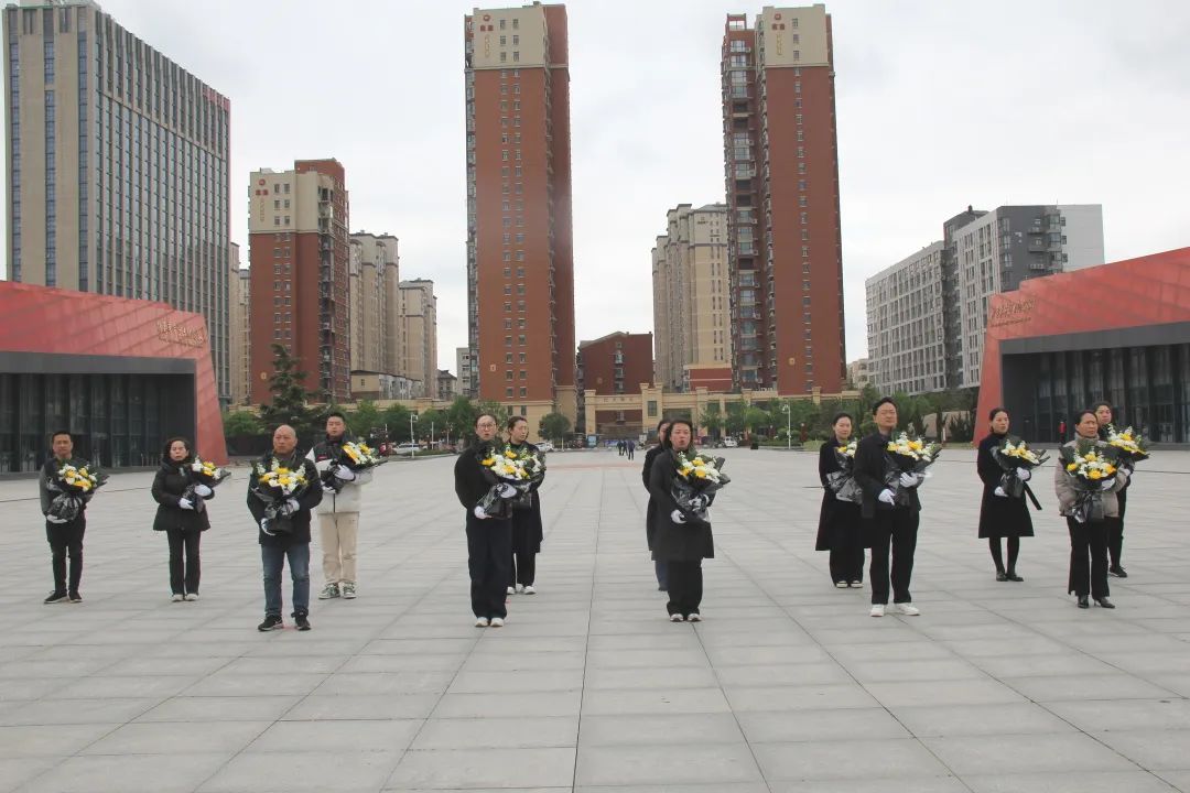 正在上传...