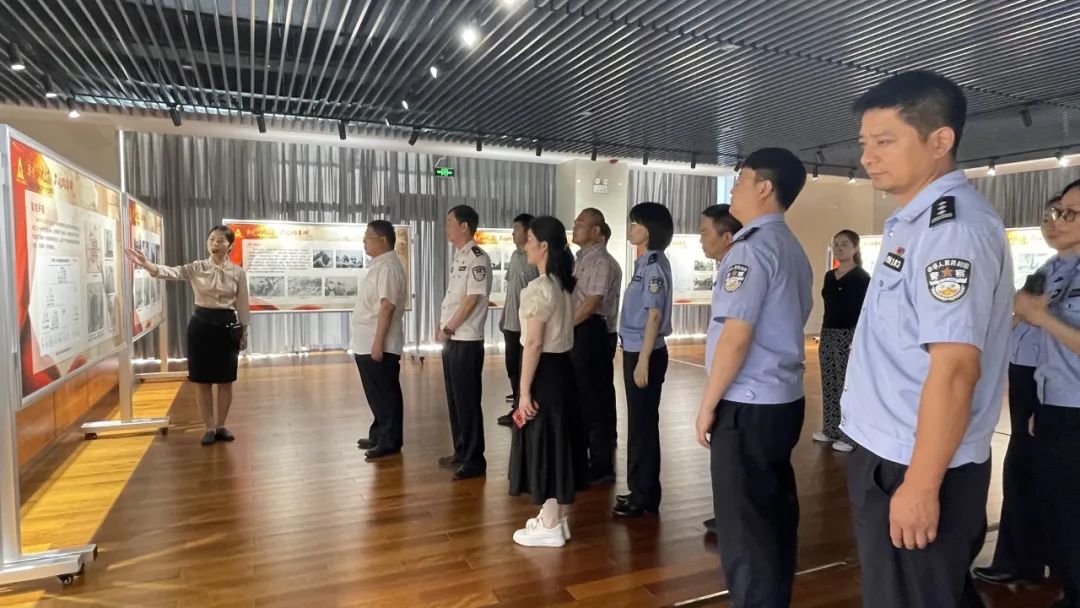正在上传...
