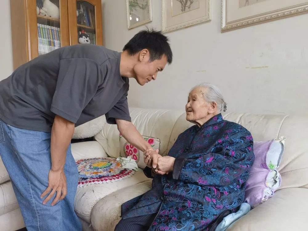正在上传...