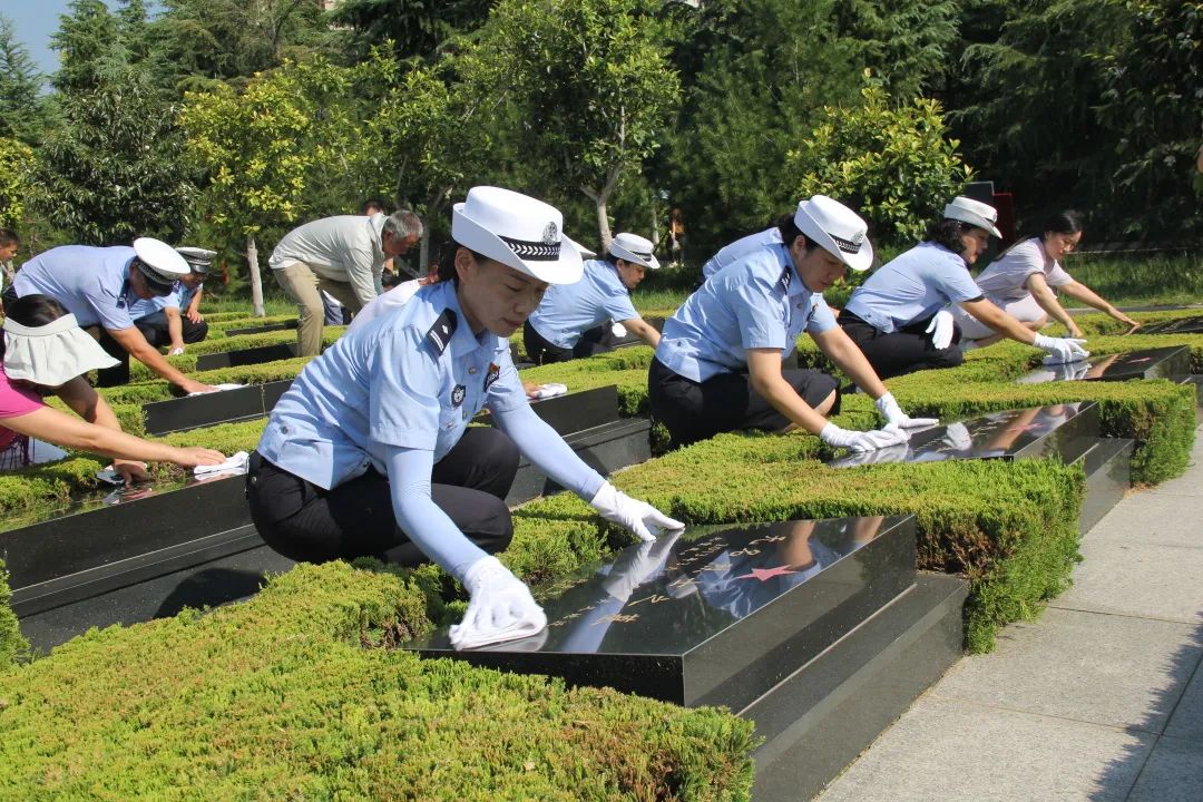 正在上传...
